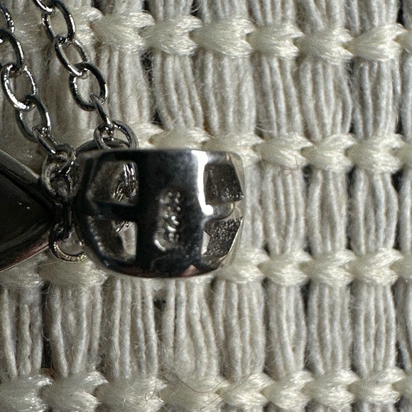 Beautiful Blue and Rainbow Flash Moon Shaped Labradorite Pendant Necklace - Picture 11 of 13